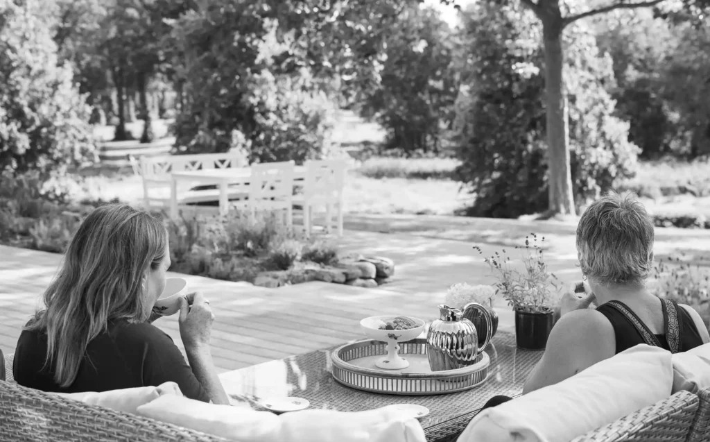 Oplev vildmarksbad og vildmarksmad – en unik udendørs oplevelse, hvor du kan slappe af i et varmt vildmarksbad og nyde lækre måltider tilberedt over åben ild. Perfekt til afslapning og teambuilding.